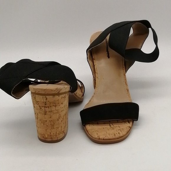 Maurices Womens Hillary High Heel Ankle Strap Black Sandal Cushioned Sz 8 M - Picture 3 of 9